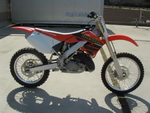     Honda CR250R 2000  3